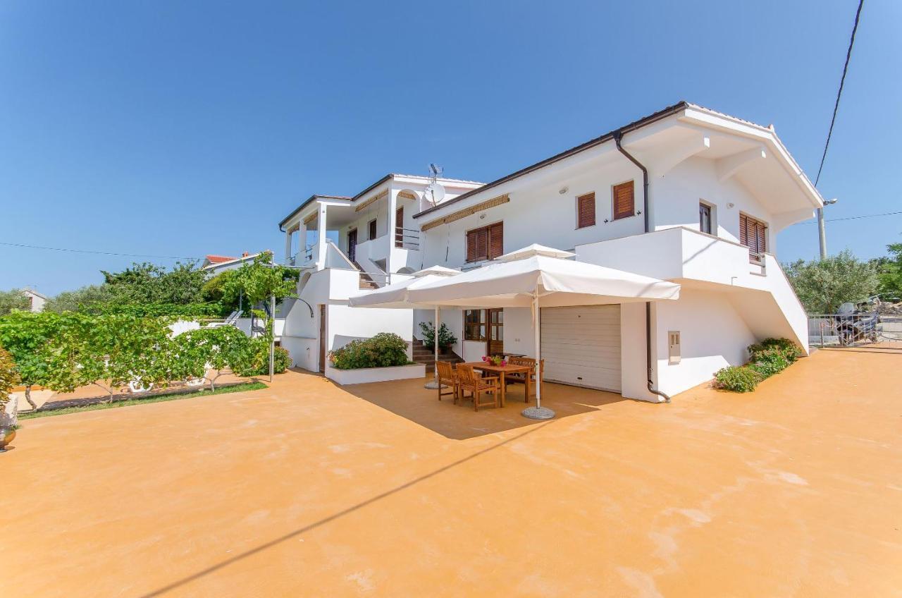 Apartments Goran Vir Εξωτερικό φωτογραφία