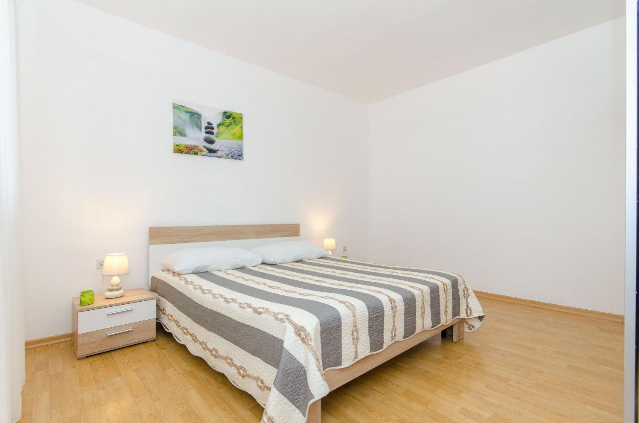 Apartments Goran Vir Εξωτερικό φωτογραφία