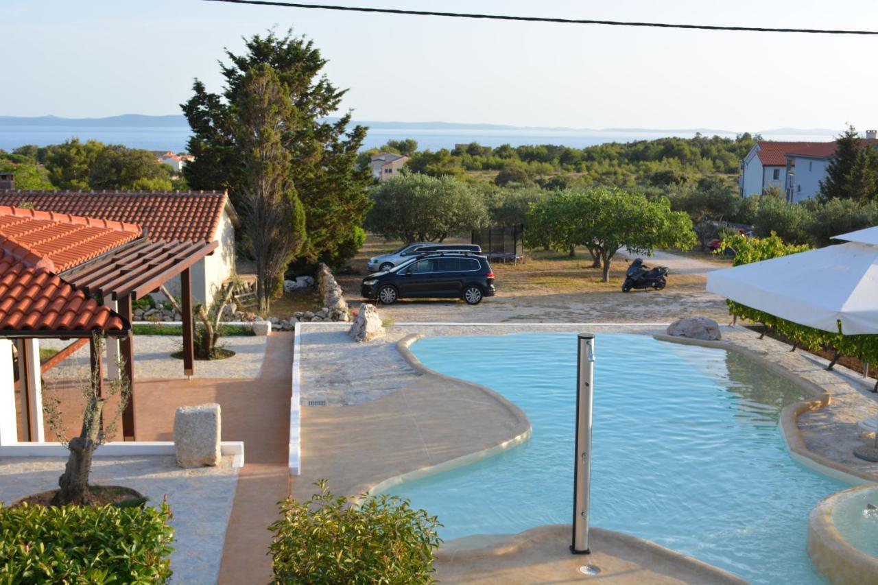 Apartments Goran Vir Εξωτερικό φωτογραφία