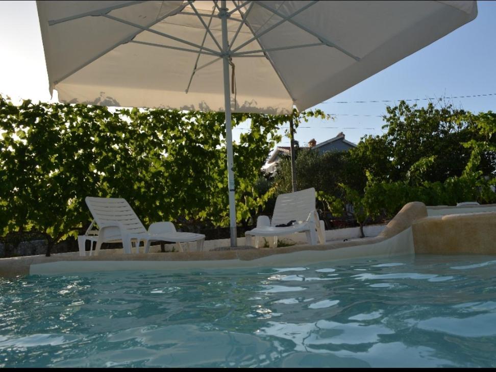 Apartments Goran Vir Εξωτερικό φωτογραφία