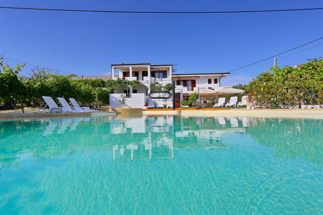 Apartments Goran Vir Εξωτερικό φωτογραφία