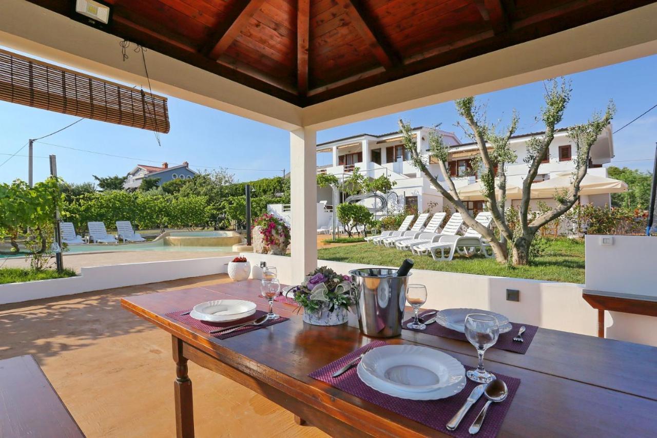 Apartments Goran Vir Εξωτερικό φωτογραφία