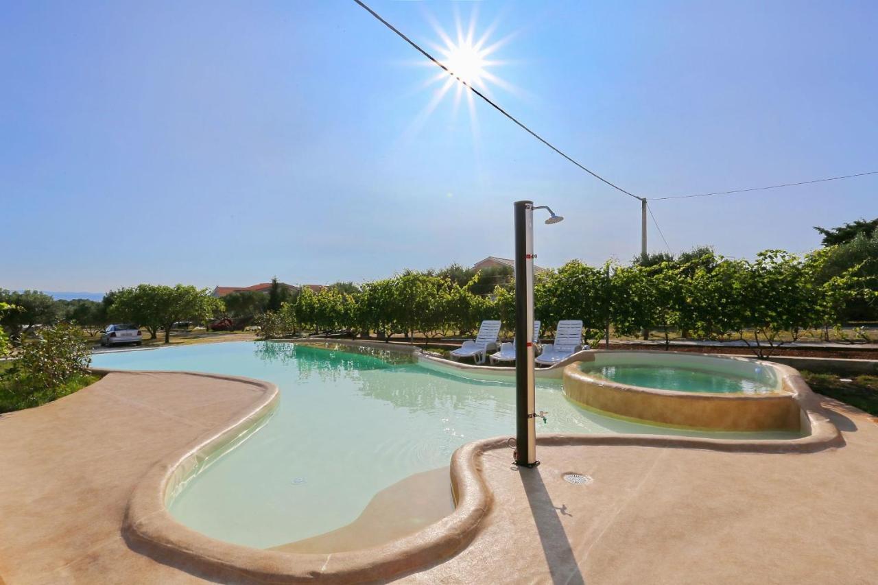 Apartments Goran Vir Εξωτερικό φωτογραφία