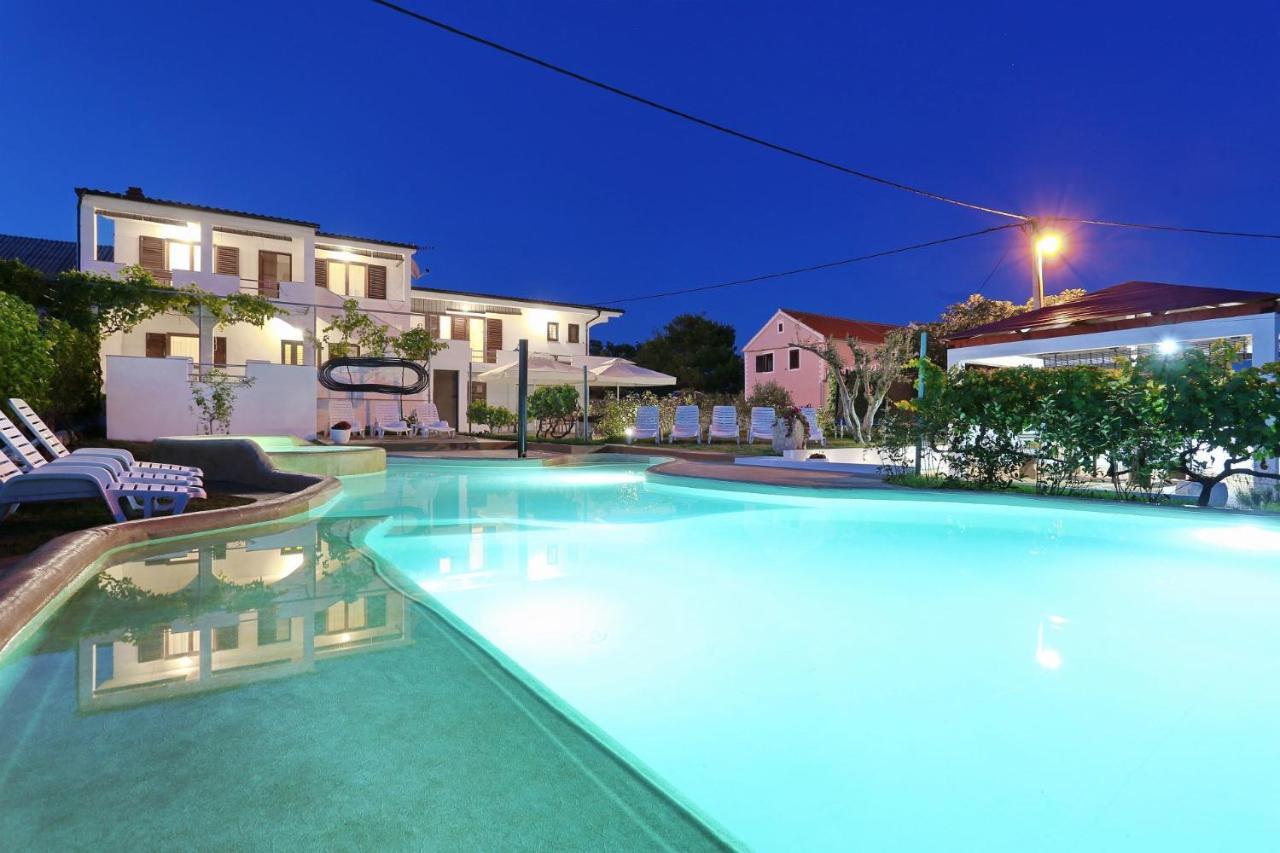 Apartments Goran Vir Εξωτερικό φωτογραφία