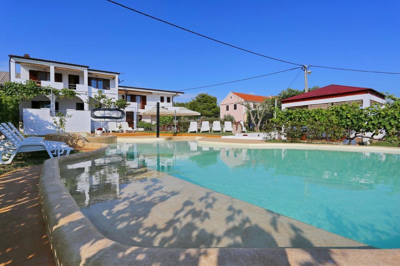 Apartments Goran Vir Εξωτερικό φωτογραφία